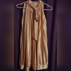 Vintage  1970 s deee in gold with many please ladies  dress